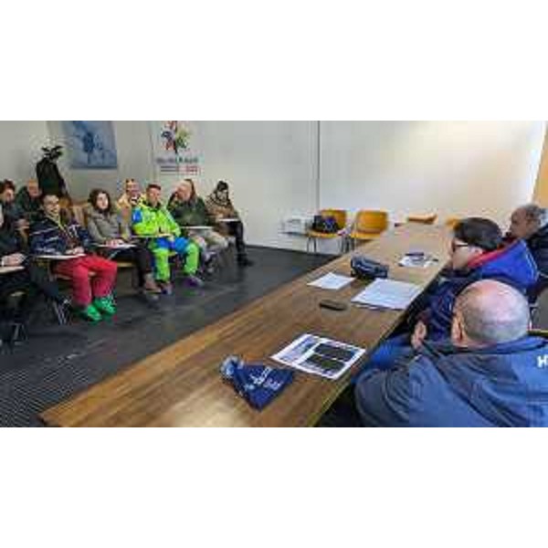 L'assessore Bini fa il punto degli investimenti sullo Zoncolan con gli operatori turistici e le amministrazioni comunali - L'assessore Bini fa il punto degli investimenti sullo Zoncolan con gli operatori turistici e le amministrazioni comunali 