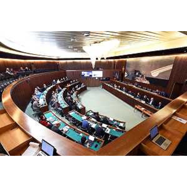 La IV Commissione riunita nell'aula consiliare - La IV Commissione riunita nell'aula consiliare