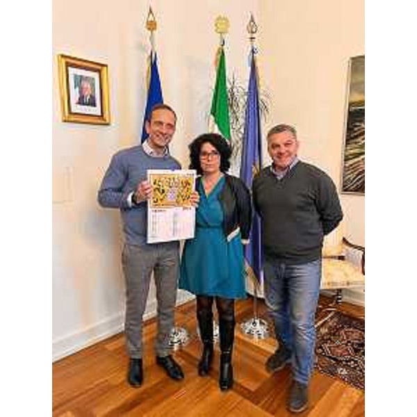 L'incontro avvenuto a Trieste, tra il governatore del Friuli Venezia Giulia Massimiliano Fedriga, i rappresentanti del Comitato "Amici di Federico" di Villa Vicentina, presieduto da Valentino Ristuzzi, e supportato da numerose realtà a partire dagli alunni della scuola primaria di Villa Vicentina e dai loro insegnanti, rappresentati da Elisa Cidin. - L'incontro avvenuto a Trieste, tra il governatore del Friuli Venezia Giulia Massimiliano Fedriga, i rappresentanti del Comitato "Amici di Federico" di Villa Vicentina, presieduto da Valentino Ristuzzi, e supportato da numerose realtà a partire dagli alunni della scuola primaria di Villa Vicentina e dai loro insegnanti, rappresentati da Elisa Cidin.