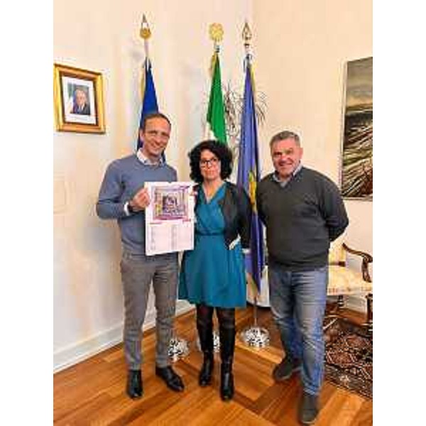 L'incontro avvenuto a Trieste, tra il governatore del Friuli Venezia Giulia Massimiliano Fedriga, i rappresentanti del Comitato "Amici di Federico" di Villa Vicentina, presieduto da Valentino Ristuzzi, e supportato da numerose realtà a partire dagli alunni della scuola primaria di Villa Vicentina e dai loro insegnanti, rappresentati da Elisa Cidin. - L'incontro avvenuto a Trieste, tra il governatore del Friuli Venezia Giulia Massimiliano Fedriga, i rappresentanti del Comitato "Amici di Federico" di Villa Vicentina, presieduto da Valentino Ristuzzi, e supportato da numerose realtà a partire dagli alunni della scuola primaria di Villa Vicentina e dai loro insegnanti, rappresentati da Elisa Cidin.