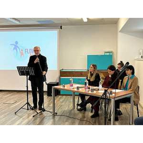 L'intervento dell'assessore regionale alla Salute, Riccardo Riccardi, nella sede della Fondazione Progettoautismo Fvg onlus a Feletto Umberto. - L'intervento dell'assessore regionale alla Salute, Riccardo Riccardi, nella sede della Fondazione Progettoautismo Fvg onlus a Feletto Umberto.