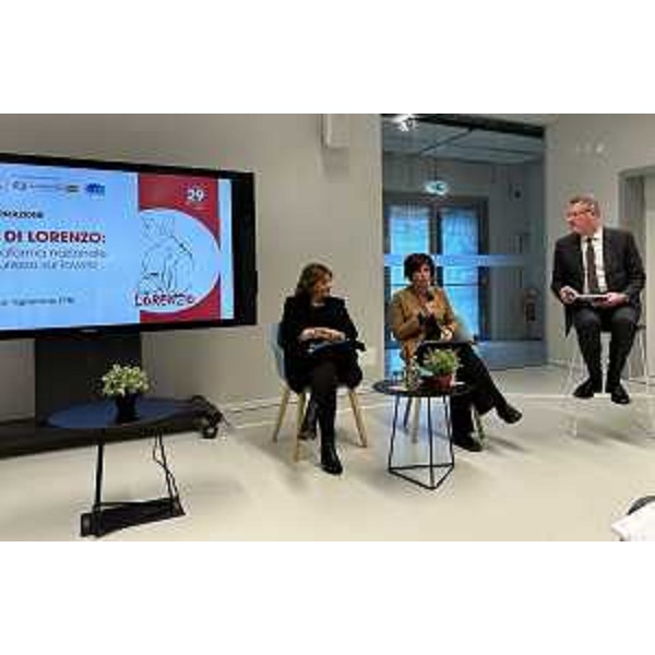 L'intervento dell'assessore all'Istruzione Alessia Rosolen. - L'intervento dell'assessore all'Istruzione Alessia Rosolen.