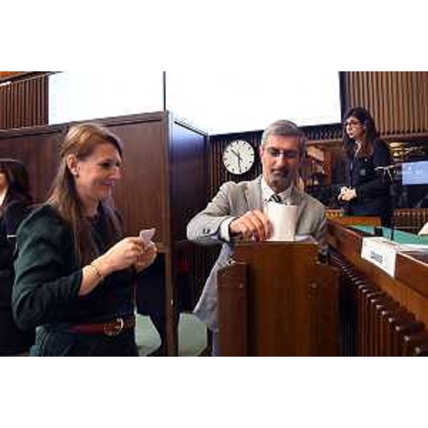 Rosaria Capozzi (M5S) e Andrea Carli (Pd) - Rosaria Capozzi (M5S) e Andrea Carli (Pd)