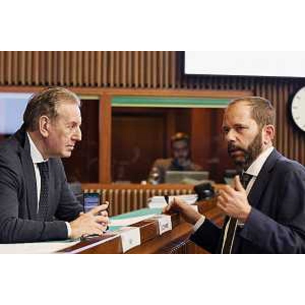 L'assessore Fabio Scoccimarro (a sinistra nella foto) con il collega di FdI, Claudio Giacomelli - L'assessore Fabio Scoccimarro (a sinistra nella foto) con il collega di FdI, Claudio Giacomelli