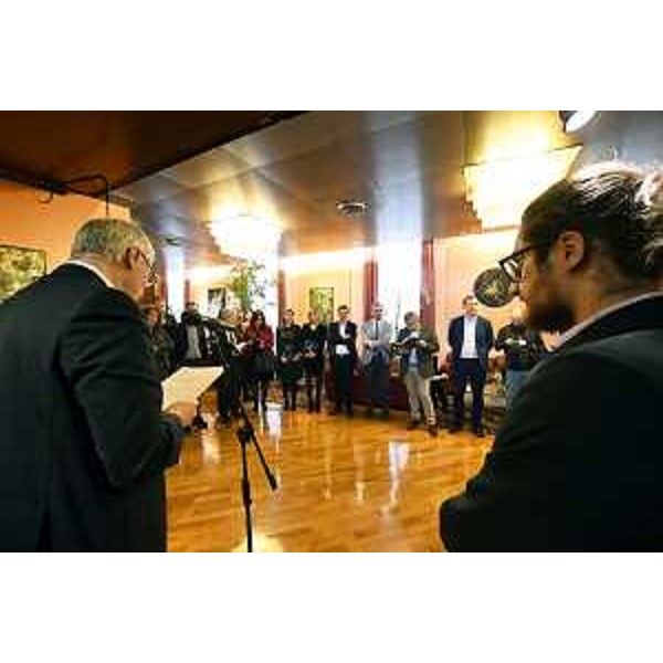 La presentazione in Consiglio reginale della mostra fotografica "Amuri di petra. Lampedusa, l'isola che c'è" - La presentazione in Consiglio reginale della mostra fotografica "Amuri di petra. Lampedusa, l'isola che c'è"