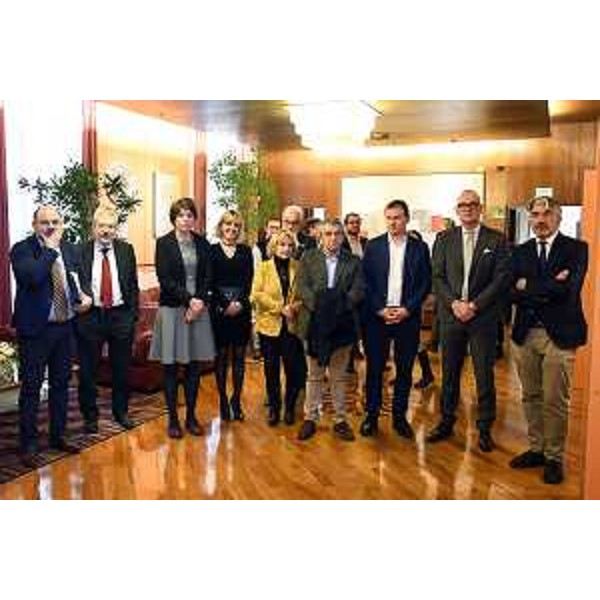 Consiglieri di Maggioranza e Opposizione alla cerimonia in Consiglio regionale - Consiglieri di Maggioranza e Opposizione alla cerimonia in Consiglio regionale