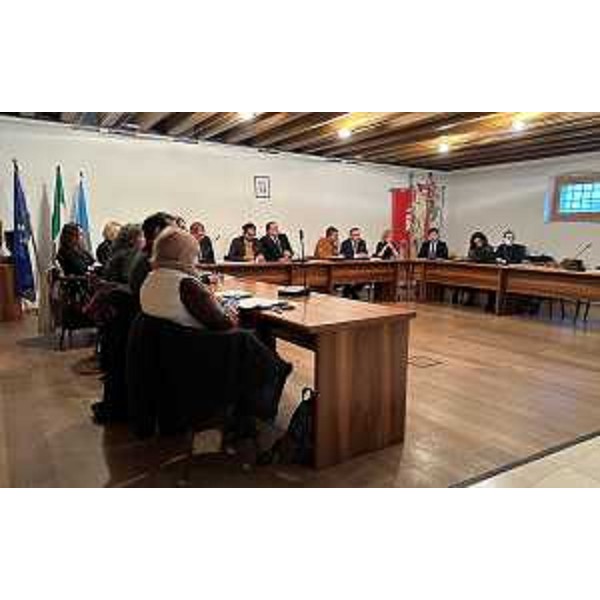 Un altro momento dell'incontro nella sala civica di Cormons - Un altro momento dell'incontro nella sala civica di Cormons