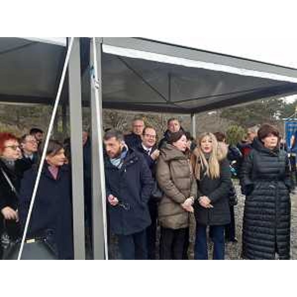 Il presidente del Cr Fvg; Mauro Bordin, al centro in terza fila - Il presidente del Cr Fvg; Mauro Bordin, al centro in terza fila