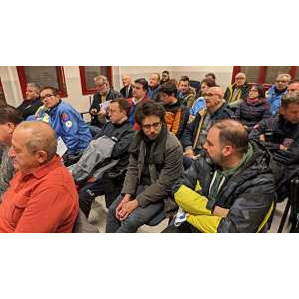L'incontro a Gemona del Friuli nella sede di protezione civile - L'incontro a Gemona del Friuli nella sede di protezione civile