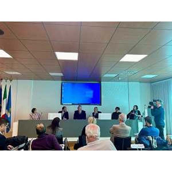Un momento dell'incontro nella sede della Regione di via Sabbadini, a Udine - Un momento dell'incontro nella sede della Regione di via Sabbadini, a Udine