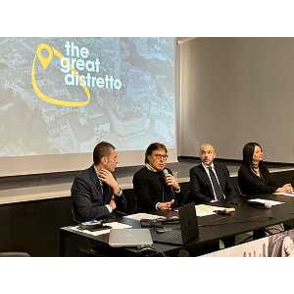 L'intervento dell'assessore Sergio Emidio Bini durante la presentazione de "The great distretto" di Pordenone - L'intervento dell'assessore Sergio Emidio Bini durante la presentazione de "The great distretto" di Pordenone