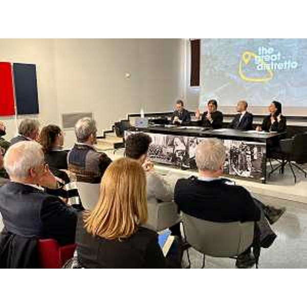 Una fase dell'incontro svoltosi in Municipio a Pordenone - Una fase dell'incontro svoltosi in Municipio a Pordenone