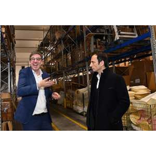 Il governatore del Friuli Venezia Giulia Massimiliano Fedriga durante la visita all'azienda Linea Fabbrica di Manzano - Il governatore del Friuli Venezia Giulia Massimiliano Fedriga durante la visita all'azienda Linea Fabbrica di Manzano