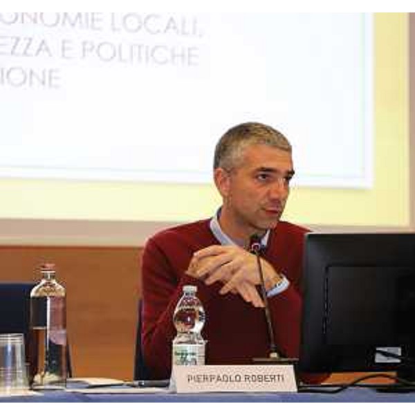 L'assessore Pierpaolo Roberti interviene all'infoday - L'assessore Pierpaolo Roberti interviene all'infoday