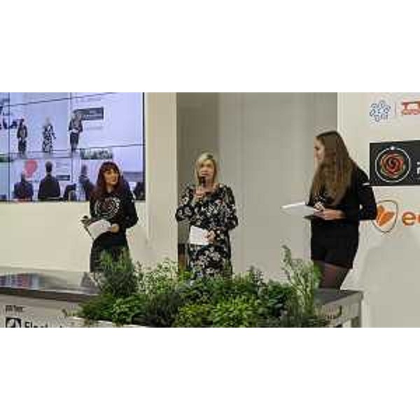 L'assessore Amirante interviene all'inaugurazione della fiera - L'assessore Amirante interviene all'inaugurazione della fiera 