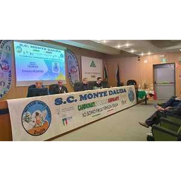 L'assessore Zilli interviene a Tolmezzo alla presentazione dei Campionati italiani aspiranti under 18 di sci alpino - L'assessore Zilli interviene a Tolmezzo alla presentazione dei Campionati italiani aspiranti under 18 di sci alpino 