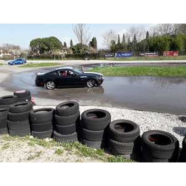 L'assessore Roberti ha anche provato la pista di Mariano del Friuli. - L'assessore Roberti ha anche provato la pista di Mariano del Friuli.