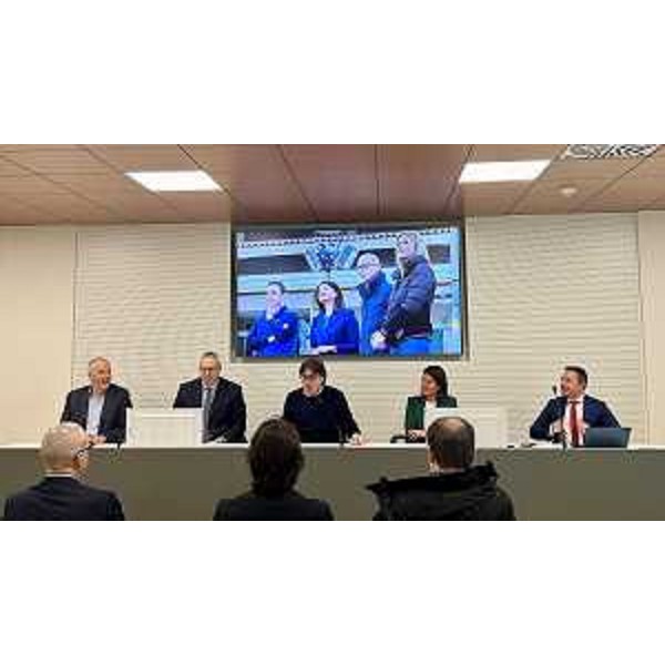 La conferenza stampa nella sede della Regione in via Sabbadini - La conferenza stampa nella sede della Regione in via Sabbadini