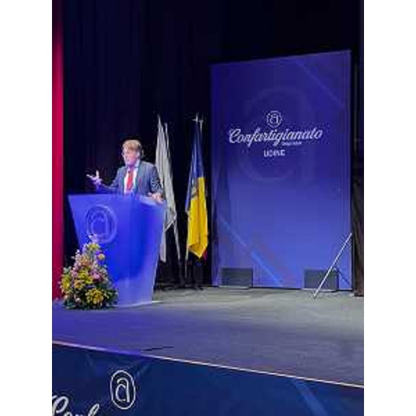 L'assessore Bini interviene alla cerimonia di Sedegliano - L'assessore Bini interviene alla cerimonia di Sedegliano 