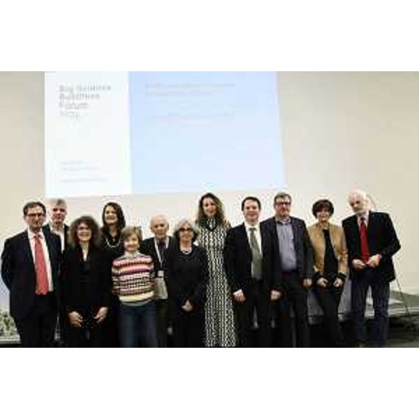 Foto di gruppo per i relatori di "Scienza, industria e sviluppo sostenibile", evento che anticipa il Forum internazionale Big Science Business Forum (Bsbf) in programma i primi di ottobre. - Foto di gruppo per i relatori di "Scienza, industria e sviluppo sostenibile", evento che anticipa il Forum internazionale Big Science Business Forum (Bsbf) in programma i primi di ottobre.