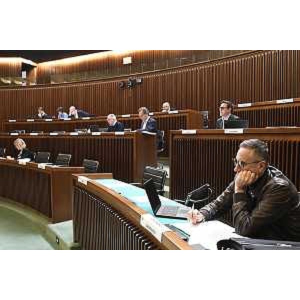 La IV Commissione consiliare impegnata nell'esame del ddl 16 - La IV Commissione consiliare impegnata nell'esame del ddl 16