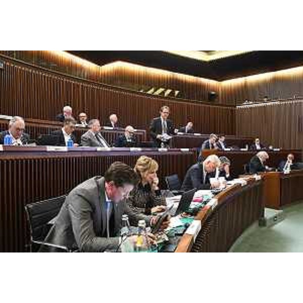 I banchi della Maggioranza - I banchi della Maggioranza