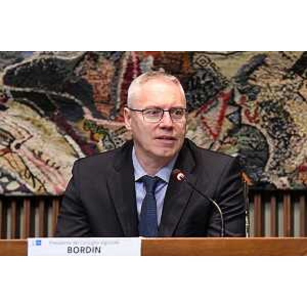 Il presidente del Cr Fvg, Mauro Bordin, durante il seminario nell'aula del Consiglio regionale - Il presidente del Cr Fvg, Mauro Bordin, durante il seminario nell'aula del Consiglio regionale