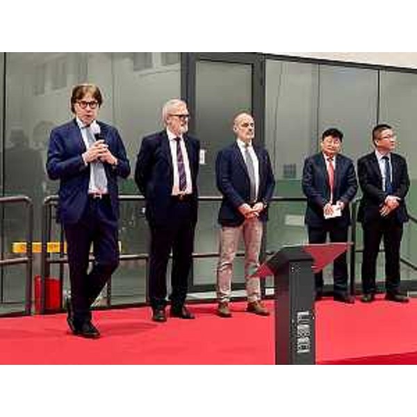 L'assessore regionale Sergio Emidio Bini (a sinistra) - L'assessore regionale Sergio Emidio Bini (a sinistra)