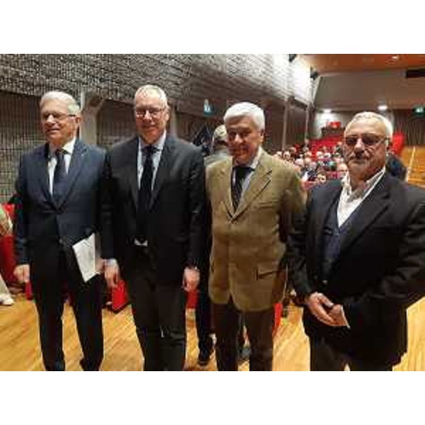 Valter Pezzarini, il presidente Mauro Bordin, Pietro De Marchi, il sindaco Guido Nardini - Valter Pezzarini, il presidente Mauro Bordin, Pietro De Marchi, il sindaco Guido Nardini