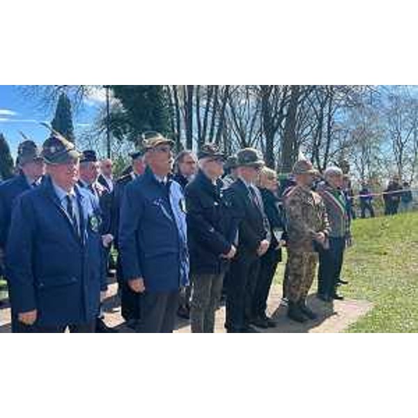 Fasi della cerimonia di Muris di Ragogna con l'assessore regionale Barbara Zilli - Fasi della cerimonia di Muris di Ragogna con l'assessore regionale Barbara Zilli