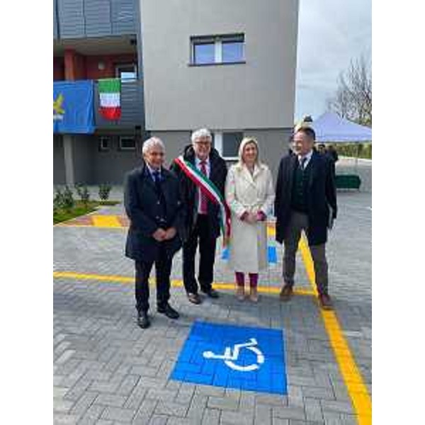 L'assessore regionale Cristina Amirante all'inagurazione degli alloggi Ater in via Mantova a Udine - L'assessore regionale Cristina Amirante all'inagurazione degli alloggi Ater in via Mantova a Udine