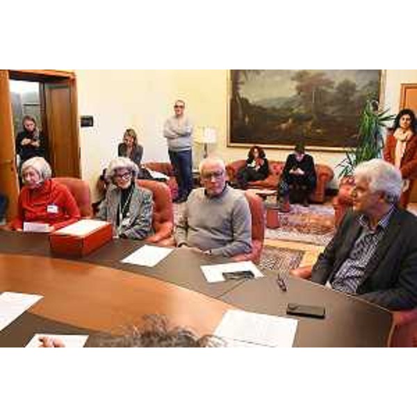 I proponenti la petizione per la riapertura del punto nascita di San Vito al Tagliamento, con, a sinistra, la prima firmataria, Adelina Zanella - I proponenti la petizione per la riapertura del punto nascita di San Vito al Tagliamento, con, a sinistra, la prima firmataria, Adelina Zanella