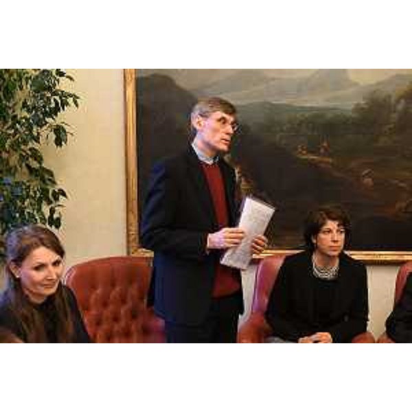 Paolo Radivo, portavoce del Coordiamento Salviamo il Burlo e la Pineta di Cattinara, tra le consigliere regionali Rosaria Capozzi (M5S) e Giulia Massolino (Patto per l'Autonomia-Civica Fvg) - Paolo Radivo, portavoce del Coordiamento Salviamo il Burlo e la Pineta di Cattinara, tra le consigliere regionali Rosaria Capozzi (M5S) e Giulia Massolino (Patto per l'Autonomia-Civica Fvg)