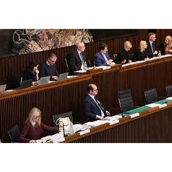 Un momento dei lavori in Aula. - Un momento dei lavori in Aula.