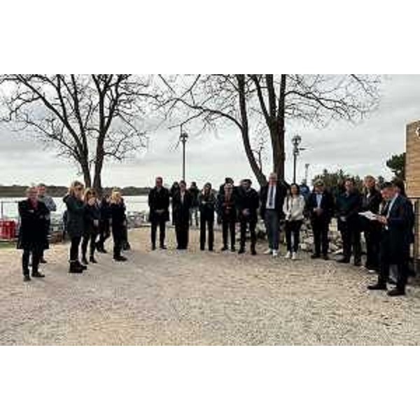 Il presidente del Consiglio regionale Mauro Bordin a Lignano assieme alle altre autorità - Il presidente del Consiglio regionale Mauro Bordin a Lignano assieme alle altre autorità