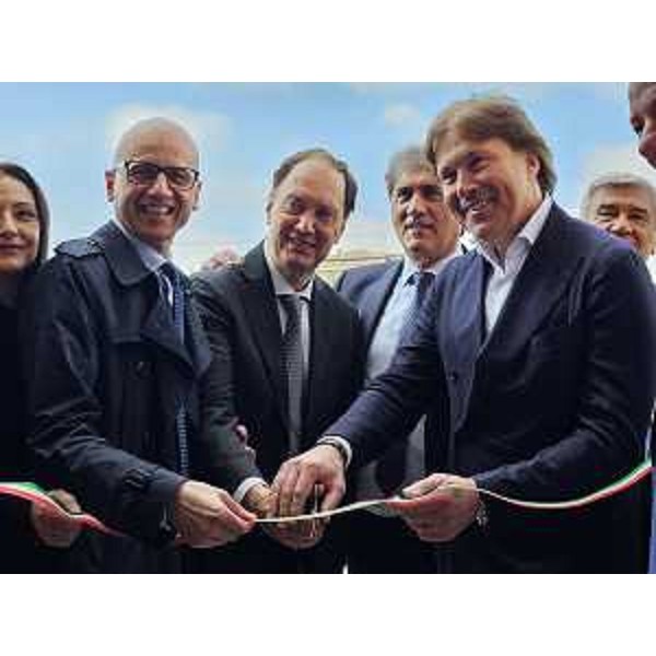 Il taglio del nastro alla presenza del ministro Ciriani,della consigliera regionale Maddalena Spagnolo e del presidente delle Pro loco Pietro De Marchi - Il taglio del nastro alla presenza del ministro Ciriani,della consigliera regionale Maddalena Spagnolo e del presidente delle Pro loco Pietro De Marchi