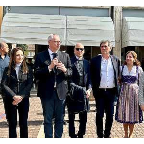 L'intervento del presidente del Cr Fvg, Mauro Bordin, all'inaugurazione della Festa di Primavera a Latisana - L'intervento del presidente del Cr Fvg, Mauro Bordin, all'inaugurazione della Festa di Primavera a Latisana