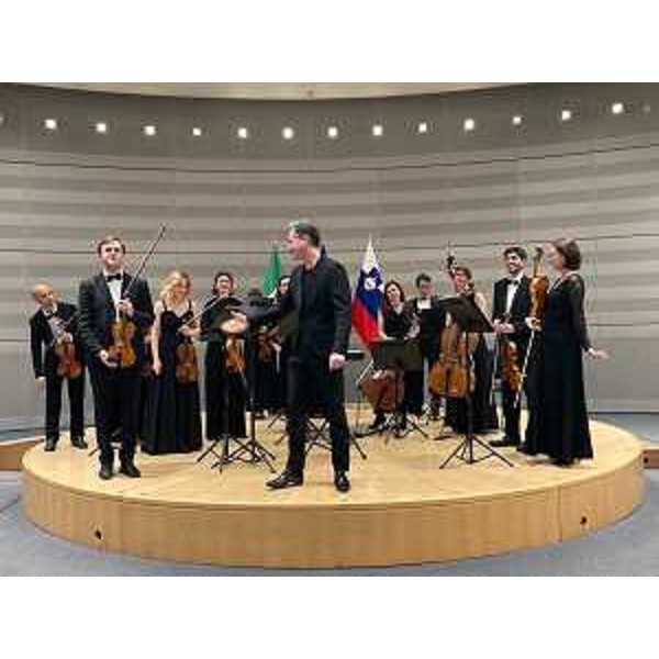 La Fvg Orchestra che si è esibita al parlamento europeo di Bruxelles - La Fvg Orchestra che si è esibita al parlamento europeo di Bruxelles