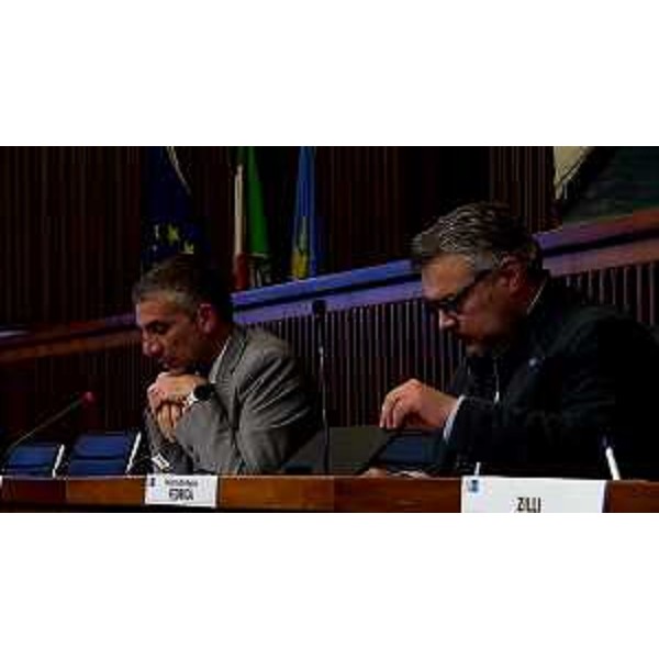 L'assessore regionale Pierpaolo Roberti e il presidente della V Commissione, Diego Bernardis (Fp) - L'assessore regionale Pierpaolo Roberti e il presidente della V Commissione, Diego Bernardis (Fp)