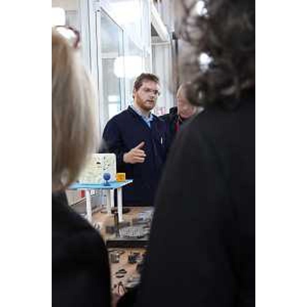 Un momento della visita ai laboratori - Un momento della visita ai laboratori