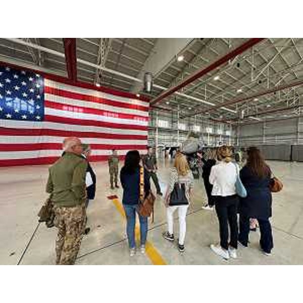 La visita conoscitiva della V Commissione consiliare alla base aerea di Aviano - La visita conoscitiva della V Commissione consiliare alla base aerea di Aviano