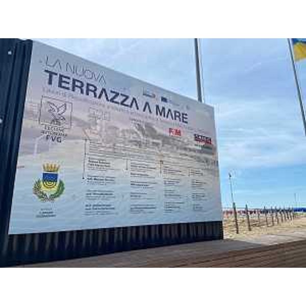 L'area di cantiere per i lavori a Terrazza a mare a Lignano - L'area di cantiere per i lavori a Terrazza a mare a Lignano
