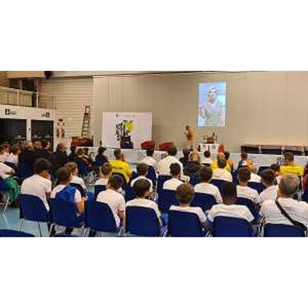 Il vicegovernatore del Friuli Venezia Giulia Mario Anzil nel corso delle finali del Torneo Coppa Fairplay, in svolgimento al Bella Italia Village di Lignano Sabbiadoro. - Il vicegovernatore del Friuli Venezia Giulia Mario Anzil nel corso delle finali del Torneo Coppa Fairplay, in svolgimento al Bella Italia Village di Lignano Sabbiadoro.