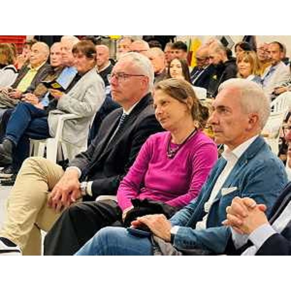 Il presidente del Cr Fvg, Mauro Bordin, con l'assessore comunale di Udine, Chiara Dazzan, e il consigliere regionale Roberto Novelli - Il presidente del Cr Fvg, Mauro Bordin, con l'assessore comunale di Udine, Chiara Dazzan, e il consigliere regionale Roberto Novelli