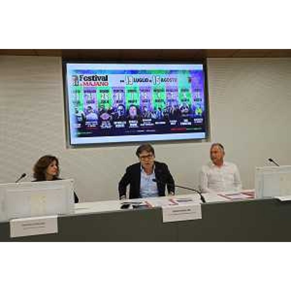 L'assessore Bini alla presentazione del Festival - L'assessore Bini alla presentazione del Festival