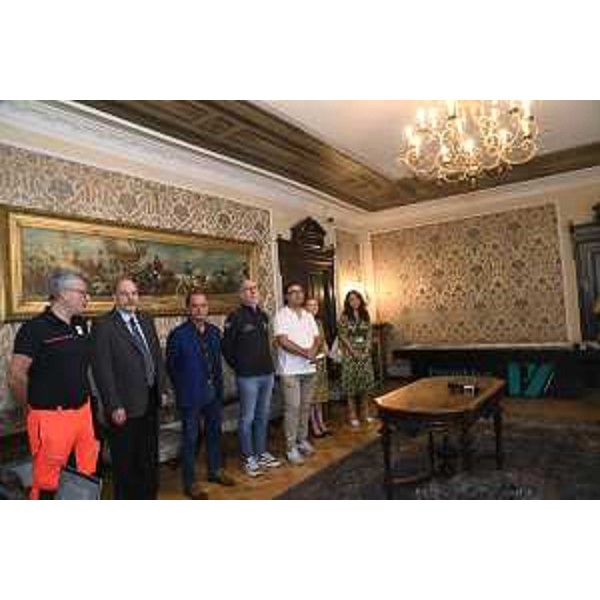 L'assessore regionale Riccardo Riccardi (quarto da sinistra nella foto) nel Salotto Azzurro del Comune di Trieste - L'assessore regionale Riccardo Riccardi (quarto da sinistra nella foto) nel Salotto Azzurro del Comune di Trieste 