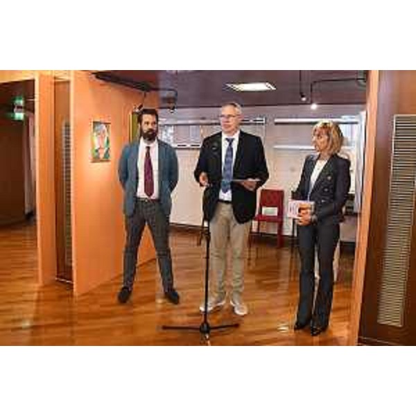 Il curatore della mostra sul Brucia, Manuel Baldassare; il presidente del Cr fvg, Mauro Bordin; la consigliera regionale Lucia Buna - Il curatore della mostra sul Brucia, Manuel Baldassare; il presidente del Cr fvg, Mauro Bordin; la consigliera regionale Lucia Buna