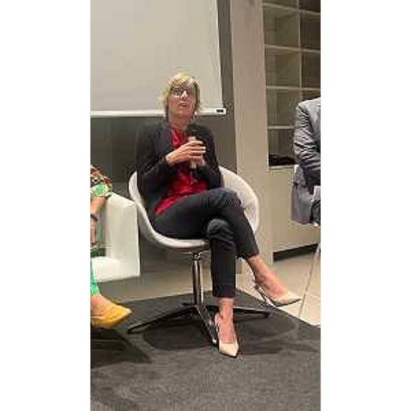 Lassessore regionale alle Finanze Barbara Zilli al forum "La Specialità Statutaria della Regione Autonoma Friuli Venezia Giulia. Dallautonomia pigra al protagonismo autonomista in Europa" - Lassessore regionale alle Finanze Barbara Zilli al forum "La Specialità Statutaria della Regione Autonoma Friuli Venezia Giulia. Dallautonomia pigra al protagonismo autonomista in Europa"