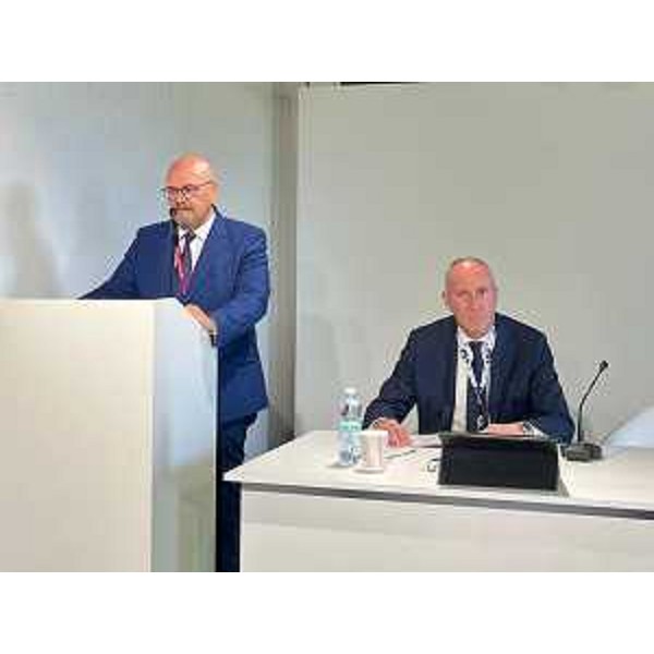 L'assessore regionale ai Sistemi informativi, Sebastiano Callari con Diego Antonini, amministratore unico Insiel spa. - L'assessore regionale ai Sistemi informativi, Sebastiano Callari con Diego Antonini, amministratore unico Insiel spa.