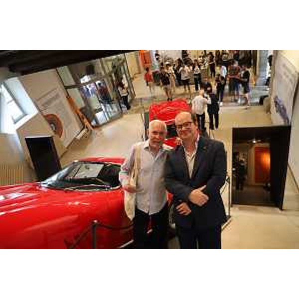 Il vicegovernatore Mario Anzil con Steve McCurry - Il vicegovernatore Mario Anzil con Steve McCurry